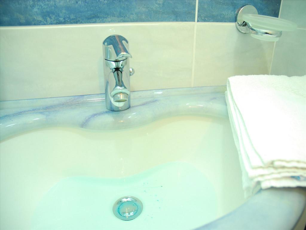 Hotel Veliero Римини Экстерьер фото